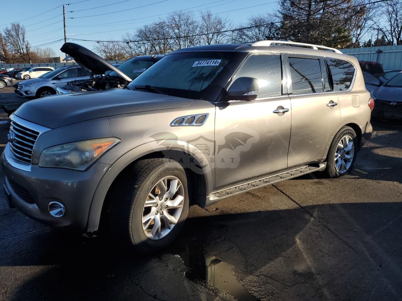 Infiniti QX56 5.6L 8 2013