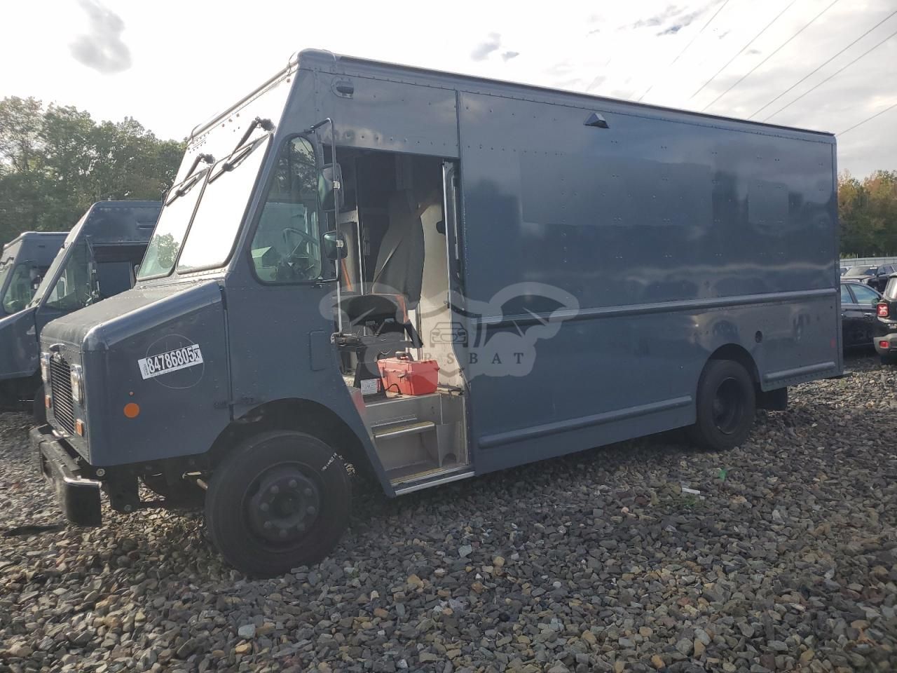 Freightliner Business Class M2 M LINE WALK-IN VAN 6.0L 8 2021