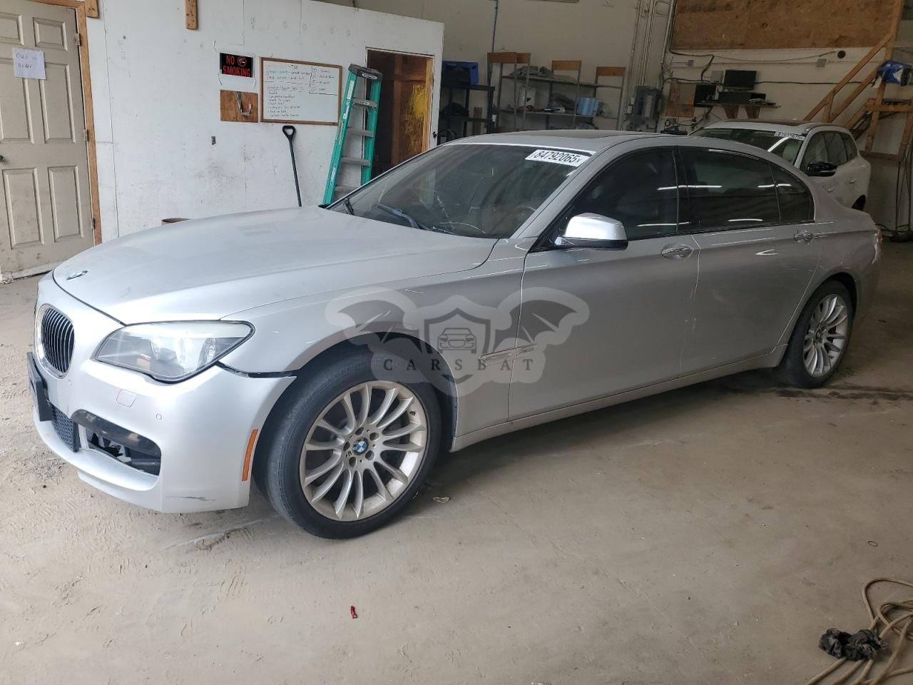 BMW 7 Series LXI 4.4L 8 2012