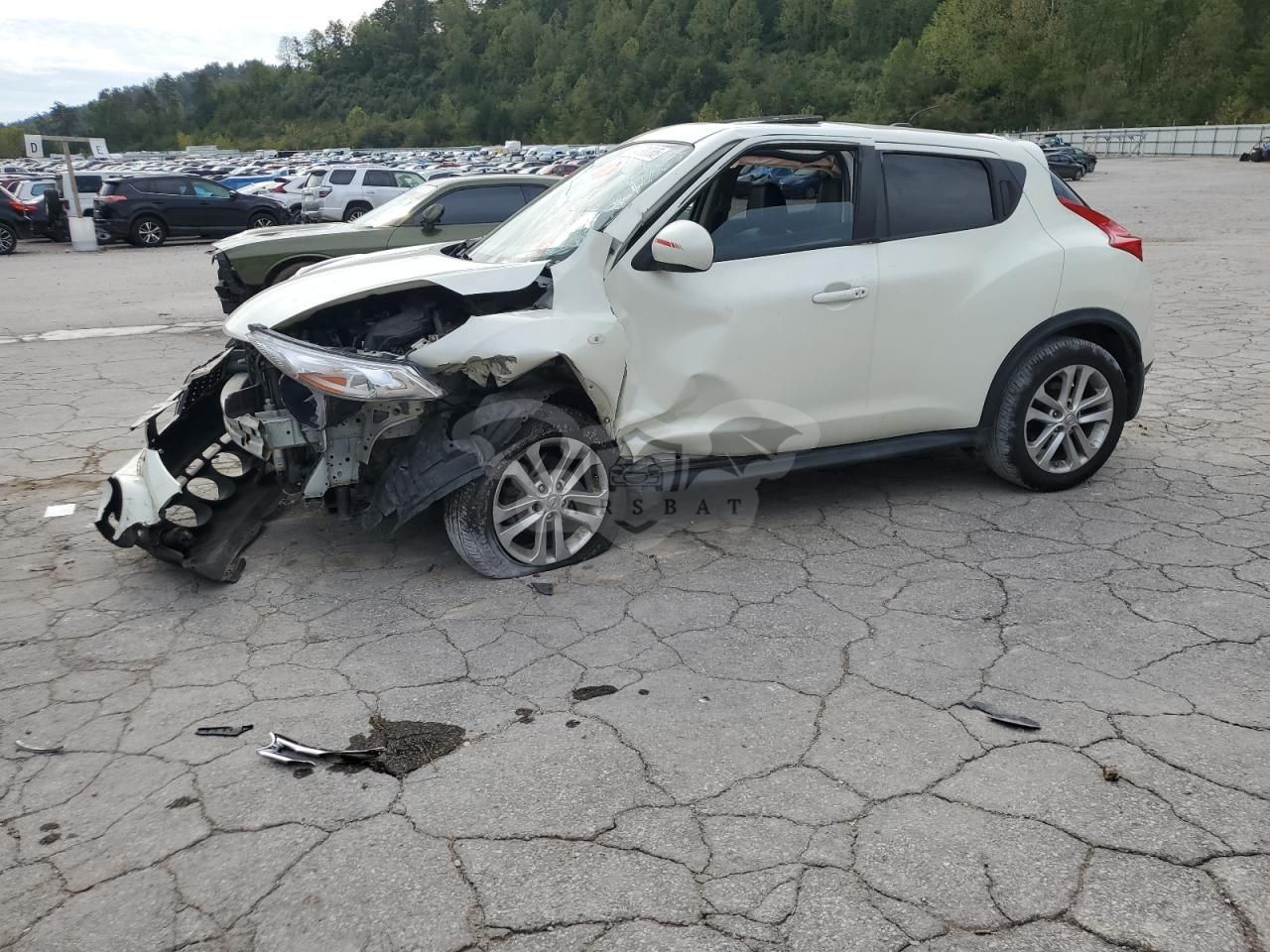 Nissan Juke S 1.6L 4 2011