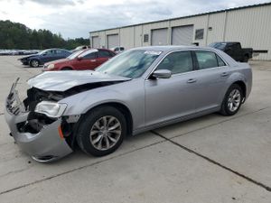 Chrysler 300 LIMITED 3.6L 6 2015