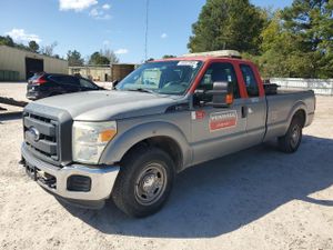 Ford F-250 SUPER DUTY 6.2L 8 2013