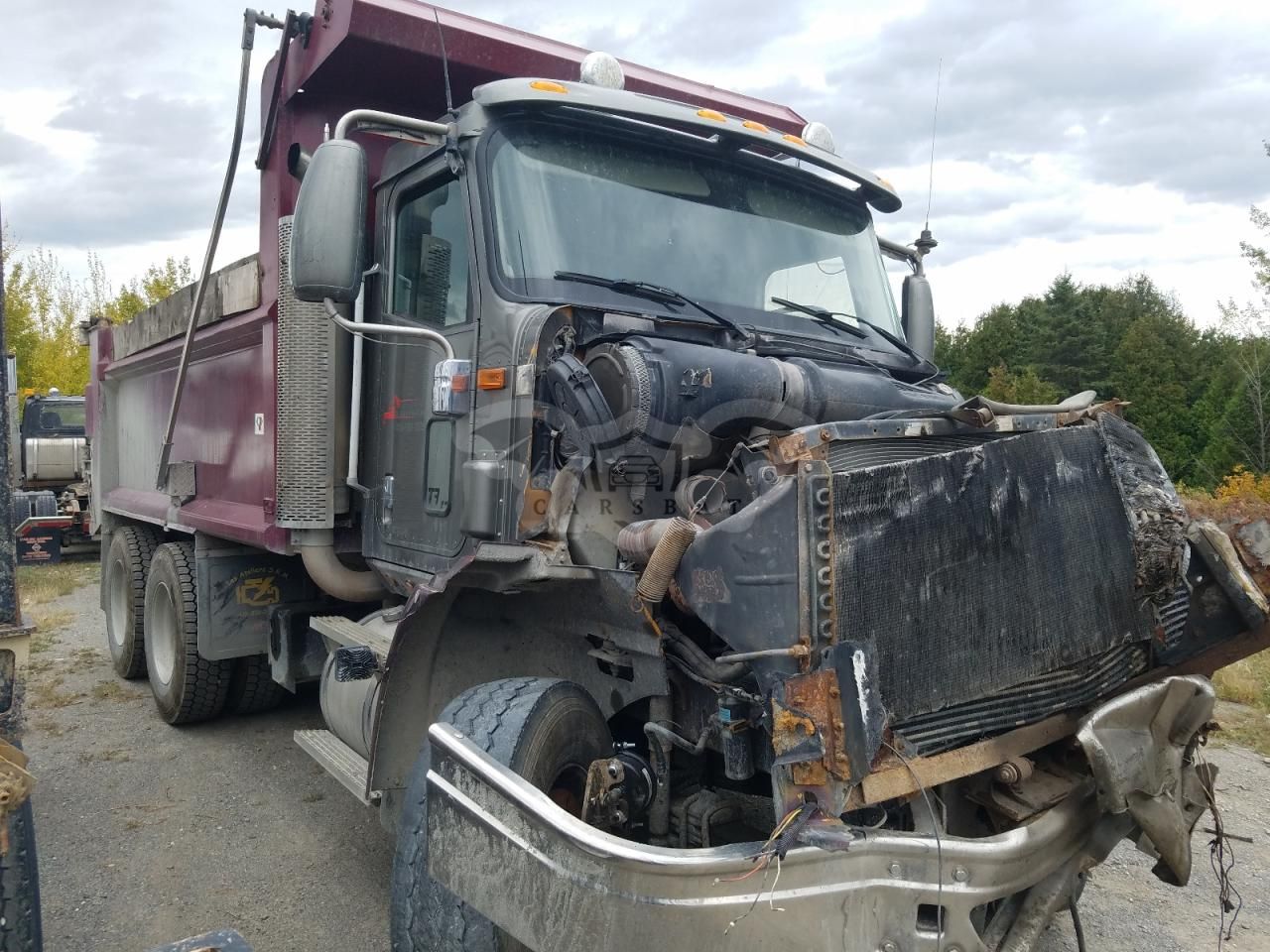International 9000 Series 9200I 14.0L 6 2000
