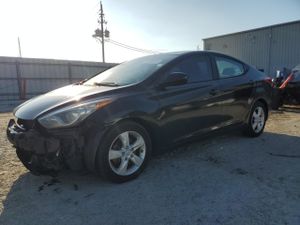 Hyundai Elantra GLS 1.8L 4 2013