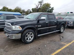 RAM 1500 LARAMIE 5.7L 8 2014