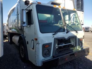 Mack 600 LEU600 8.9L 6 2015