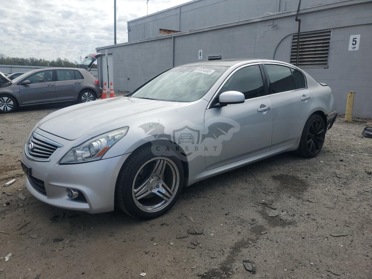 Infiniti G37 3.7L 6 2013