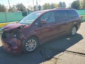 Toyota Sienna XLE 3.5L 6 2011