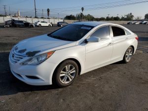 Hyundai Sonata GLS 2.4L 4 2013