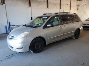 Toyota Sienna CE 3.5L 6 2008