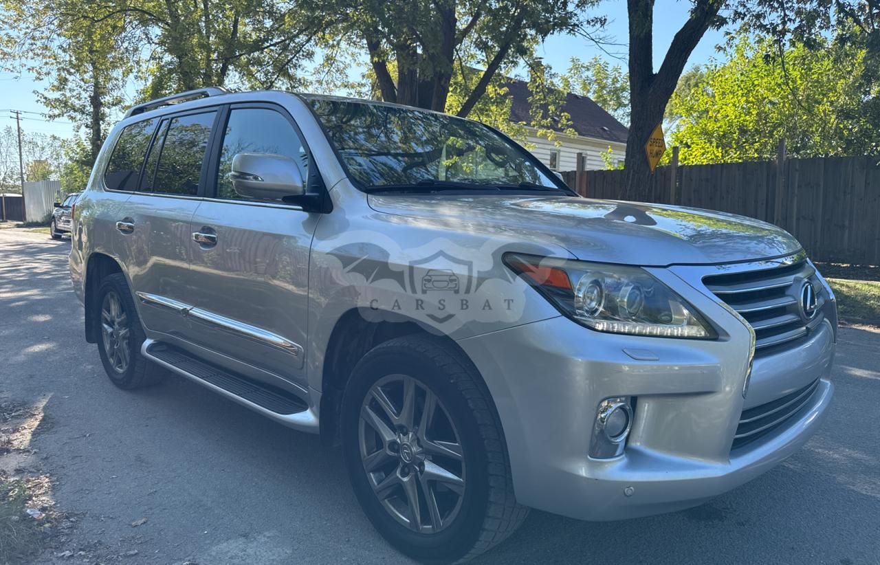 Lexus LX 570 5.7L 8 2013