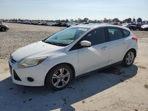 Ford Focus SE 2.0L 4 2014