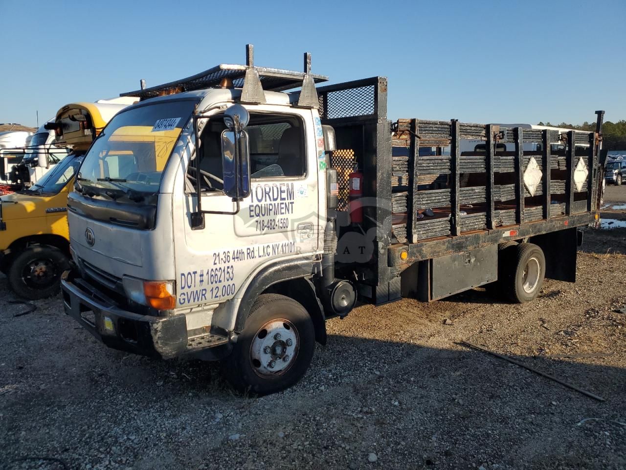 UD Trucks UD series 4.6L 4 1999
