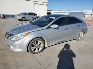 Hyundai Sonata SE 2.4L 4 2012
