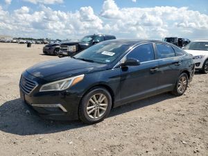 Hyundai Sonata SE 2.4L 4 2015