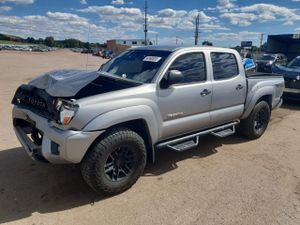 Toyota Tacoma DOUBLE CAB 4.0L 6 2015