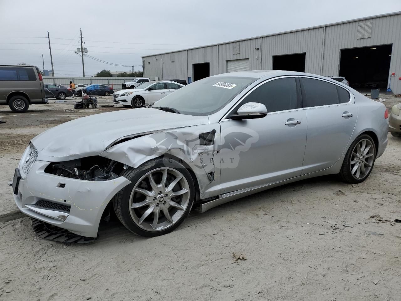 Jaguar XF SUPERCHARGED 5.0L 8 2013