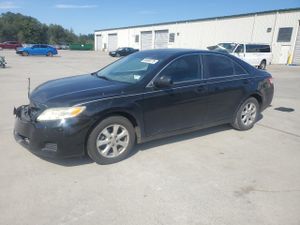 Toyota Camry BASE 2.5L 4 2011