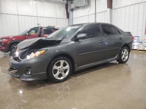 Toyota Corolla BASE 1.8L 4 2011