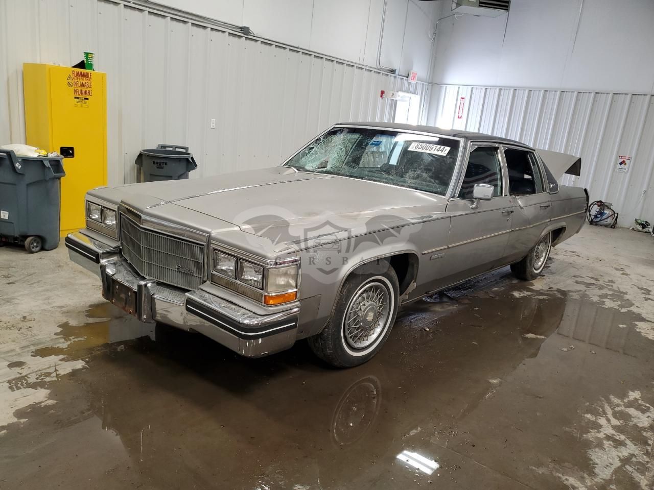 Cadillac Deville 4.1L 8 1983