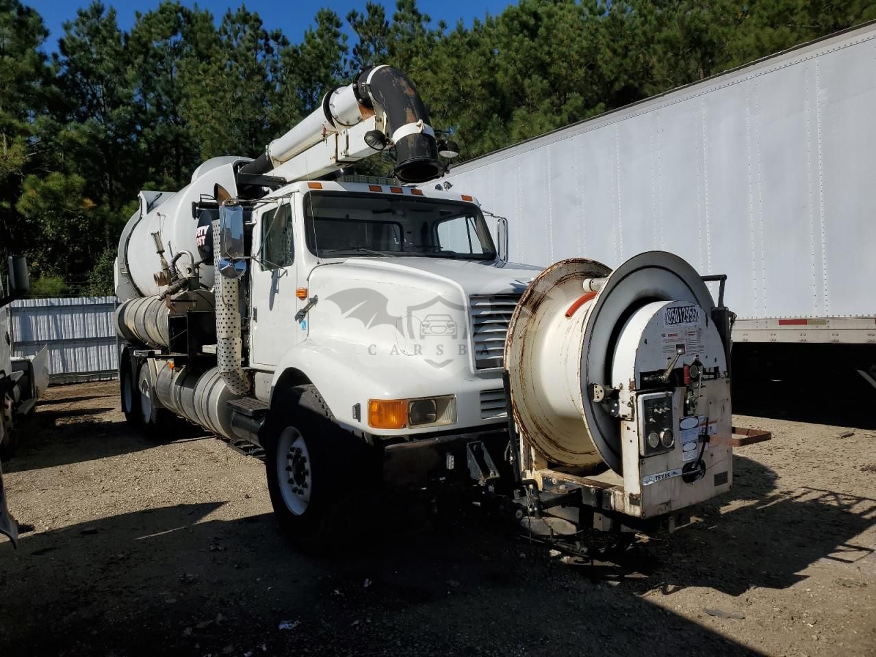 International 1000 / 2000 Series 2654 8.7L 6 2001