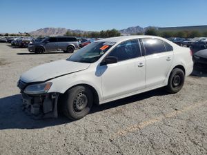 Volkswagen Jetta BASE 2.0L 4 2013