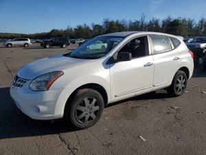 Nissan Rogue S 2.5L 4 2011