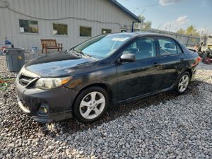 Toyota Corolla BASE 1.8L 4 2011