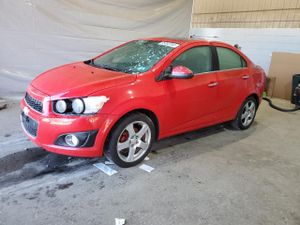 Chevrolet Aveo (Sonic) LTZ 1.4L 4 2015