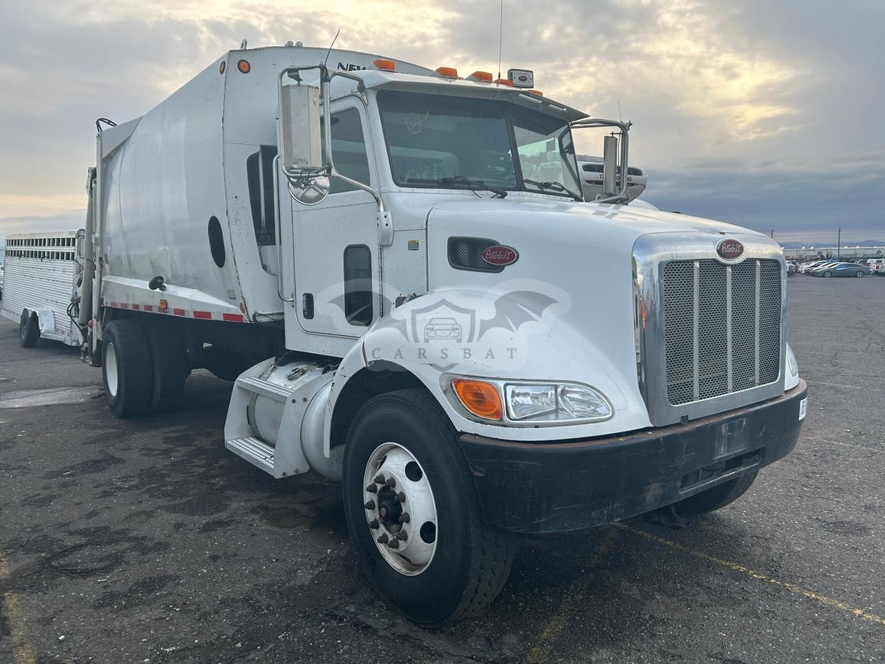 Peterbilt 335/340 8.3L 6 2010