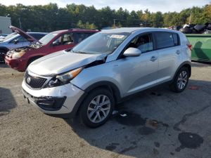 Kia Sportage LX 2.4L 4 2015