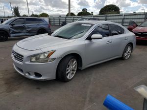 Nissan Maxima S 3.5L 6 2010