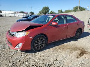 Toyota Camry BASE 2.5L 4 2012