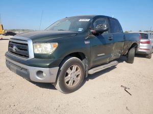 Toyota Tundra DOUBLE CAB SR5 5.7L 8 2010