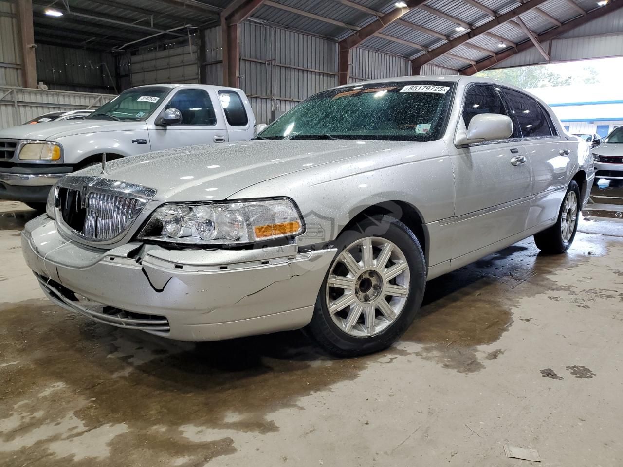 Lincoln Town Car SIGNATURE LIMITED 4.6L 8 2008