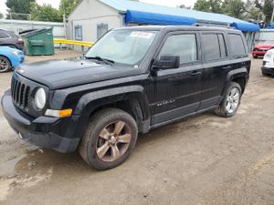 Jeep Patriot LATITUDE 2.4L 4 2017