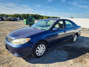 Toyota Camry LE 2.4L 4 2005
