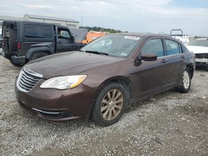 Chrysler 200 TOURING 2.4L 4 2013