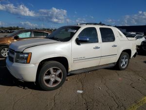Chevrolet Avalanche LTZ 5.3L 8 2012