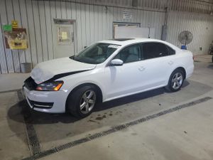 Volkswagen Passat SE 2.5L 5 2013