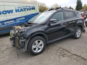 Toyota Rav4 XLE 2.5L 4 2013