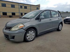 Nissan Versa S 1.8L 4 2012
