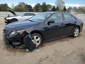 Toyota Camry BASE 2.5L 4 2011