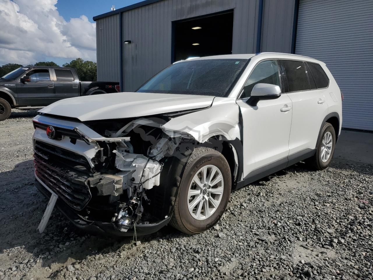 Toyota Grand Highlander XLE 2.4L 4 2024