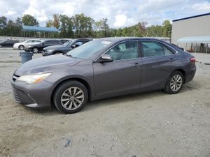 Toyota Camry LE 2.5L 4 2015