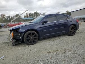 Chrysler 200 TOURING 2.4L 4 2013
