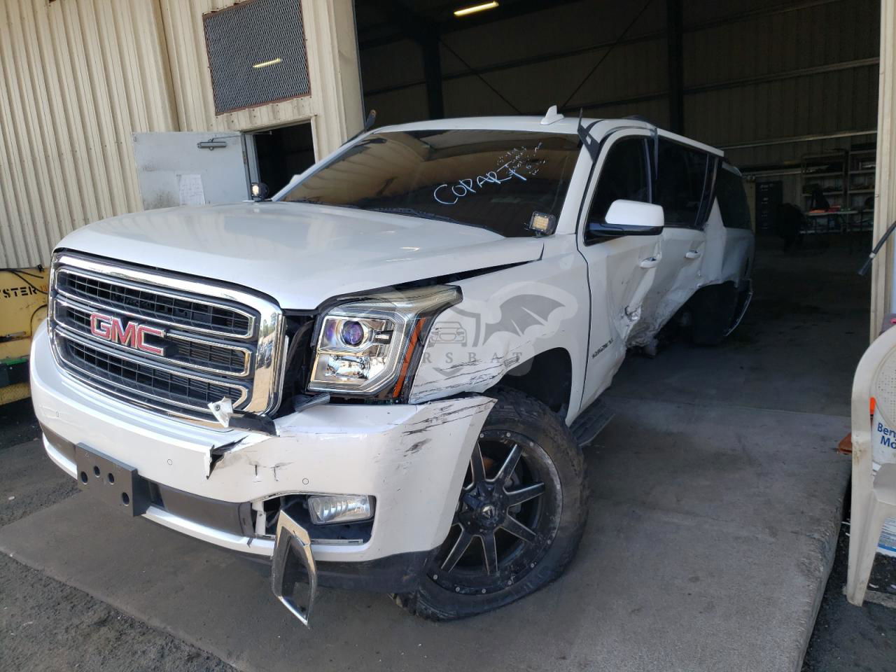 GMC Yukon K1500 SLT 5.3L  8 2016