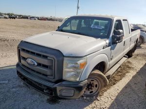 Ford F-350 SUPER DUTY 6.7L 8 2013