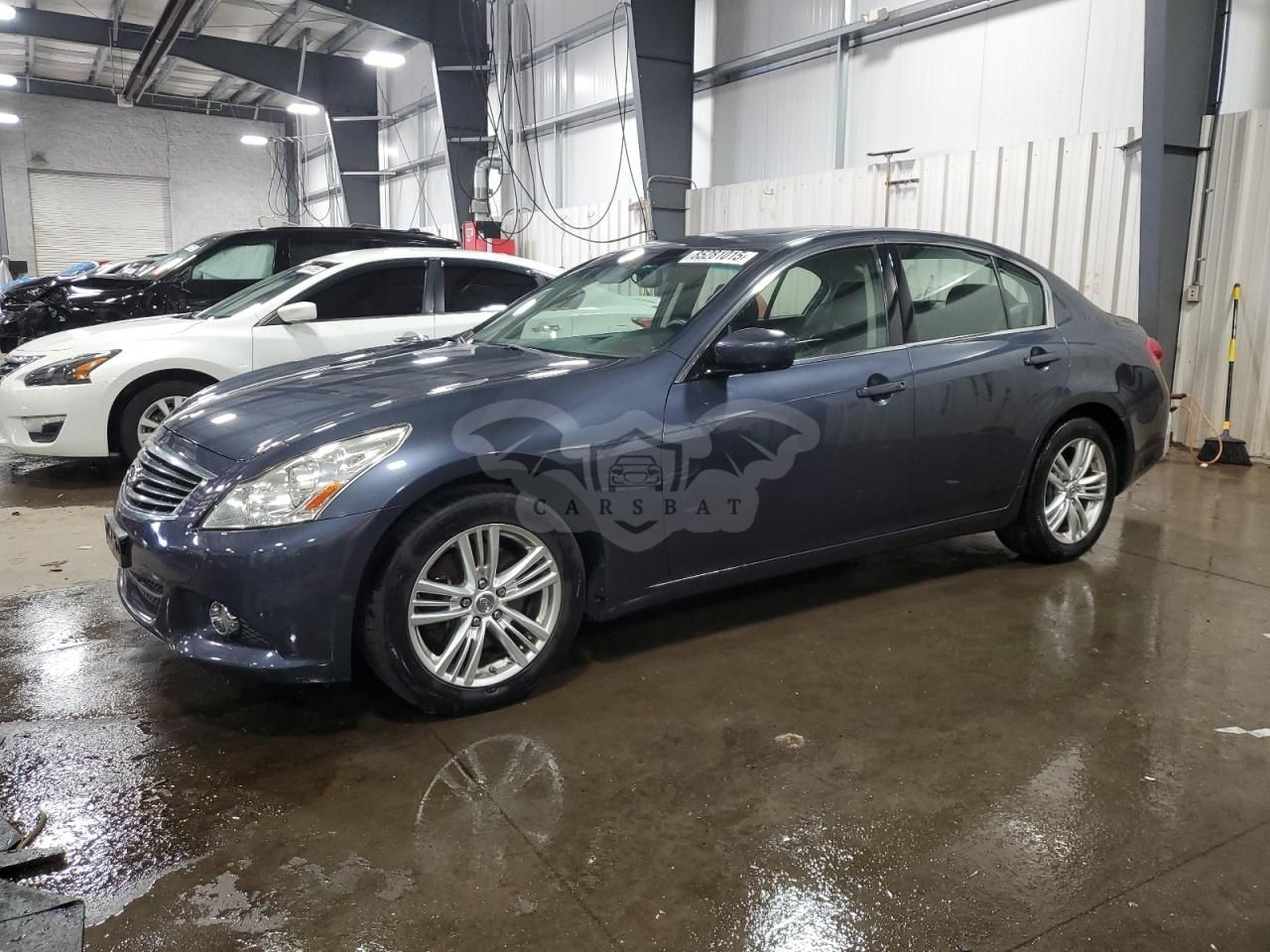 Infiniti G37 3.7L 6 2010