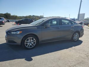 Ford Fusion SE 2.5L 4 2014